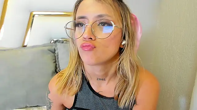 Sabrina Cole online show from 01-29-25, 03:12