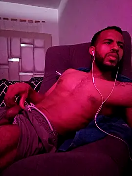 Criistianprado19cm online show from 04-14-26, 12:49