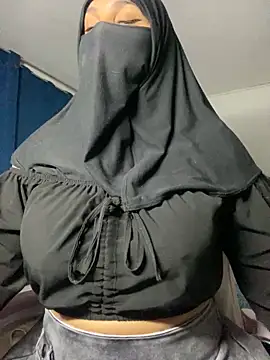 Snapshot of Jameela chatting on 01-20-25, 11:21 Jameela online show from 01-20-25, 11:21