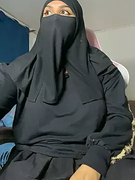 Snapshot of Jameela chatting on 02-05-25, 03:02 Jameela online show from 02-05-25, 03:02