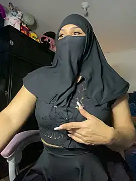 Snapshot of Jameela chatting on 02-27-25, 10:42 Jameela online show from 02-27-25, 10:42