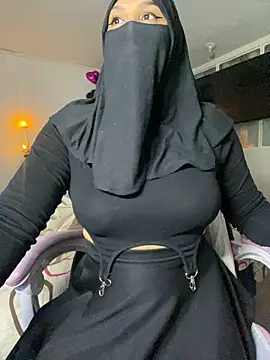 Snapshot of Jameela chatting on 03-10-25, 09:51 Jameela online show from 03-10-25, 09:51