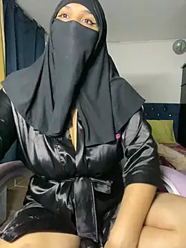 Snapshot of Jameela chatting on 03-17-25, 12:08 Jameela online show from 03-17-25, 12:08