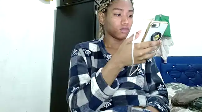 angelamarie1 online show from 01-02-25, 03:29