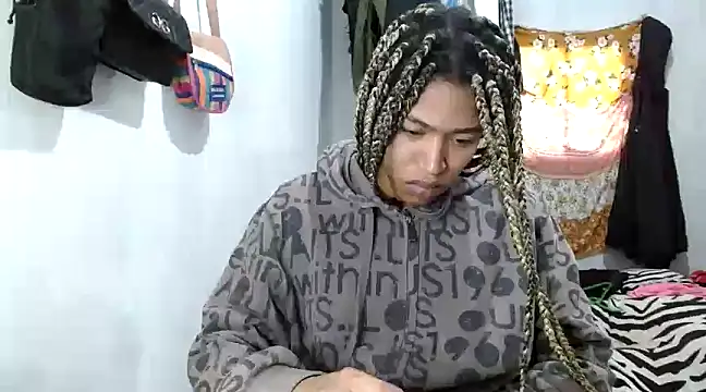 angelamarie1 online show from 02-24-25, 12:37