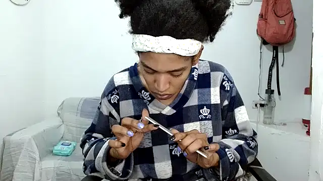 angelamarie1 online show from 10-21-25, 12:28