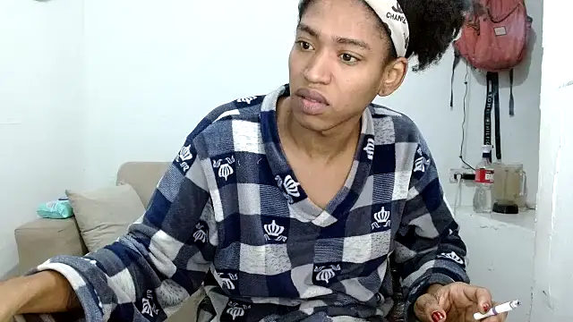 angelamarie1 online show from 11-25-25, 12:43