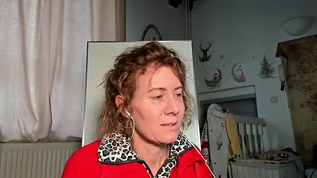 Snapshot of Lola_Belgium chatting on 02-08-25, 03:10 Lola Belgium online show from 02-08-25, 03:10