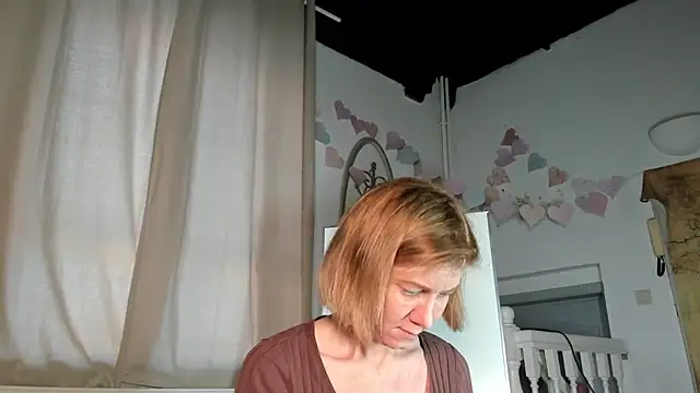 Snapshot of Lola_Belgium chatting on 03-02-25, 04:21 Lola Belgium online show from 03-02-25, 04:21