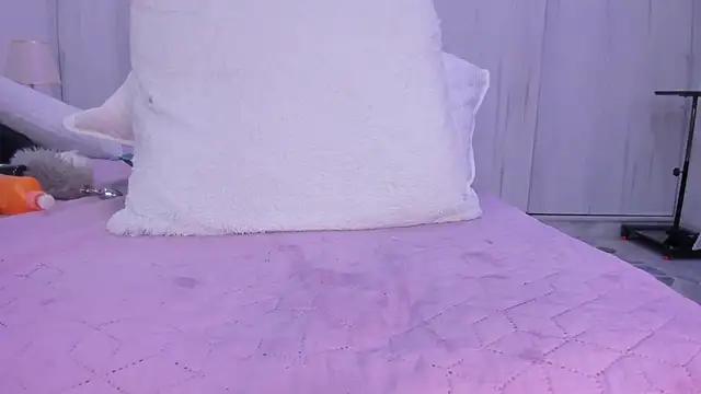 paola rodriguez online show from 02-13-25, 10:22