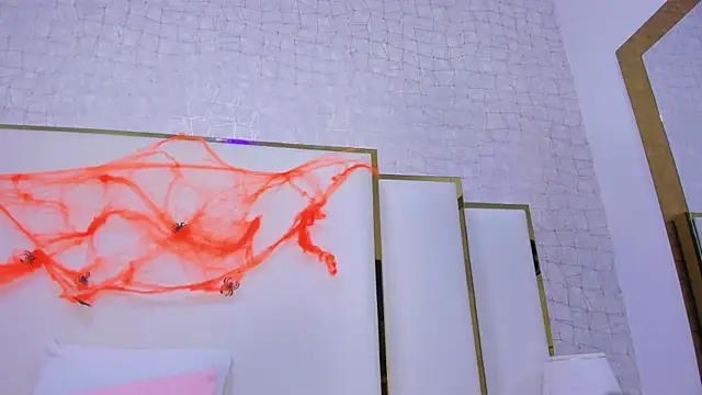 paola rodriguez online show from 10-25-25, 10:34