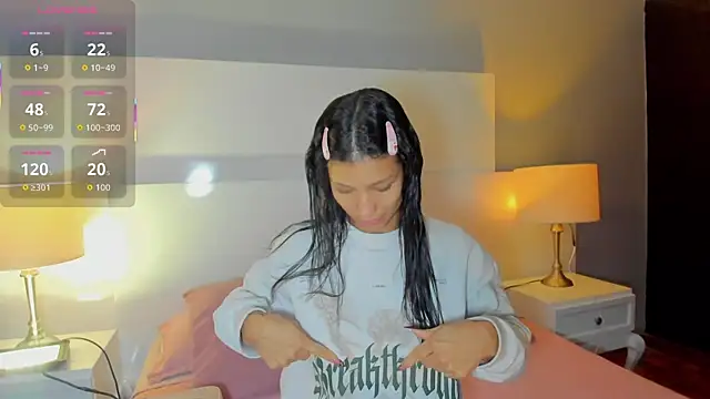 LauraAristizabal online show from 11-05-25, 12:38