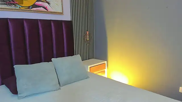 LauraAristizabal online show from 05-17-26, 11:50