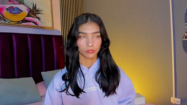 LauraAristizabal online show from 05-31-26, 11:50