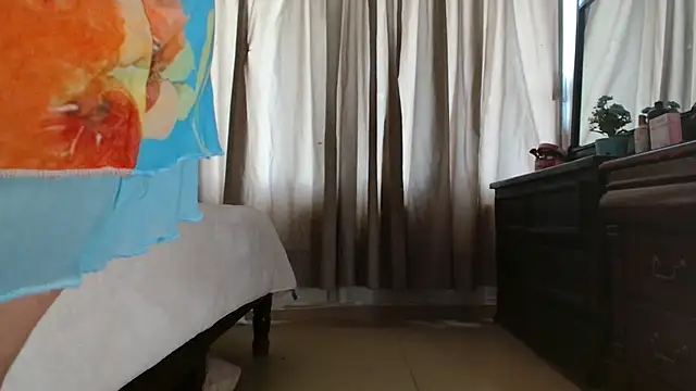 Snapshot of MINI_Petite chatting on 03-08-26, 09:18 MINI Petite online show from 03-08-26, 09:18