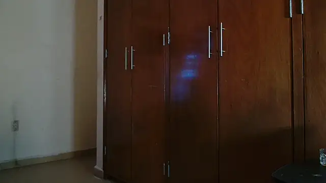 Snapshot of MINI_Petite chatting on 04-16-26, 02:23 MINI Petite online show from 04-16-26, 02:23