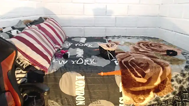 sexyjustin202 online show from 05-18-26, 11:54