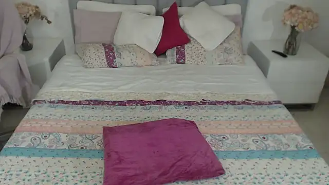 X6uldv8xdollxxx online show from 10-18-25, 02:03