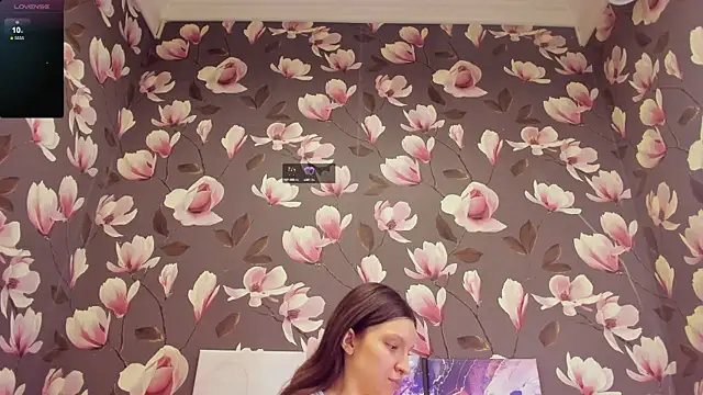 Snapshot of MelaniGrand chatting on 12-07-24, 01:18 MelaniGrand online show from 12-07-24, 01:18