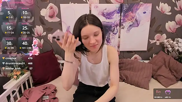 Snapshot of MelaniGrand chatting on 03-15-25, 09:38 MelaniGrand online show from 03-15-25, 09:38