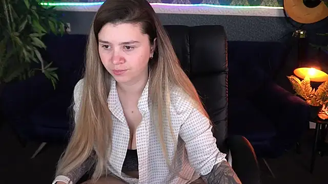 AmellyMilly online show from 11-23-25, 08:08