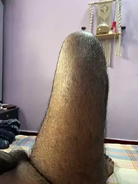 raguram143 online show from 09-18-25, 04:36