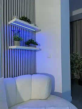 Snapshot of KirstieVegas chatting on 02-20-26, 10:43 KirstieVegas online show from 02-20-26, 10:43