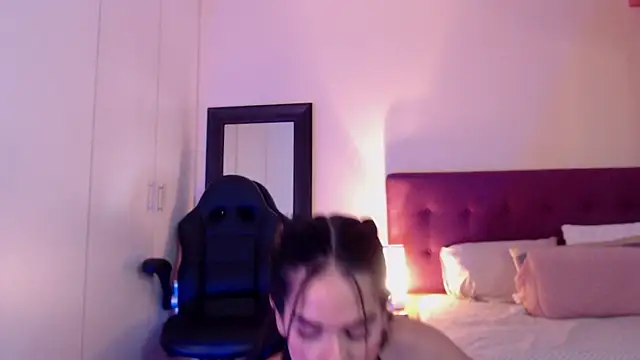 Snapshot of Mafer_Meow chatting on 01-10-25, 12:27 Mafer Meow online show from 01-10-25, 12:27