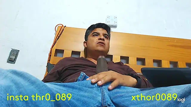 Snapshot of thor000089 chatting on 05-13-26, 04:21 thor000089 online show from 05-13-26, 04:21
