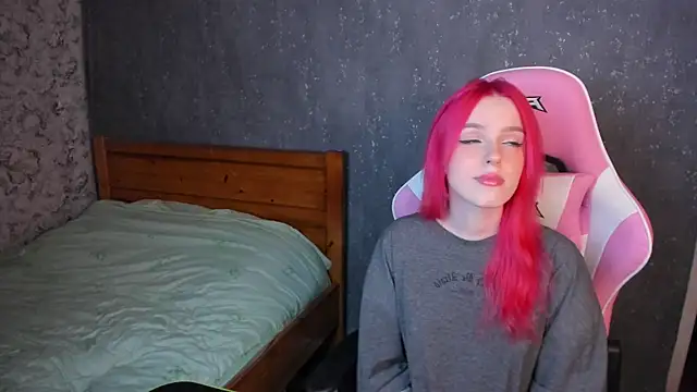 DavidAndSophie online show from 12-15-24, 12:49