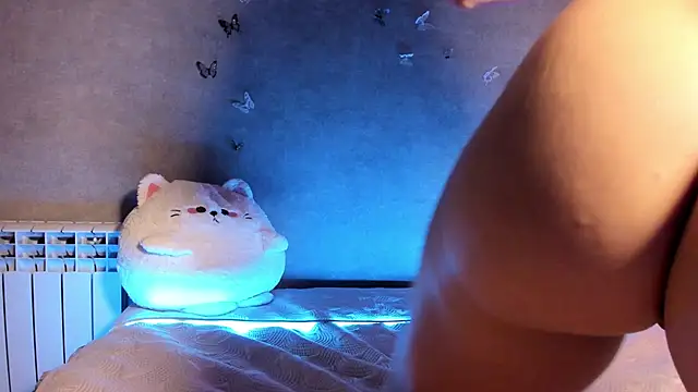 Snapshot of Melaminsy chatting on 12-24-24, 10:06 Melaminsy online show from 12-24-24, 10:06