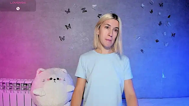 Snapshot of Melaminsy chatting on 10-02-25, 05:53 Melaminsy online show from 10-02-25, 05:53