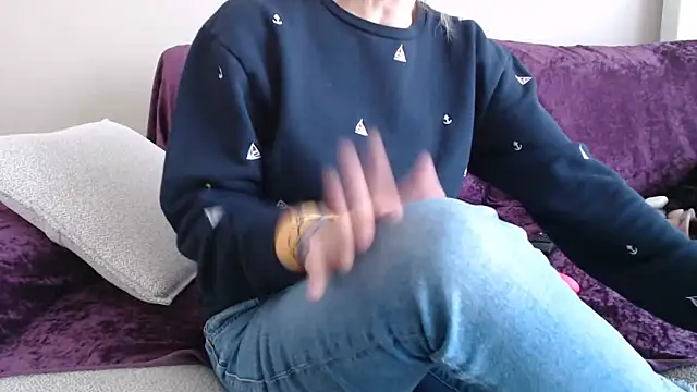 Snapshot of Galadriel chatting on 03-22-25, 10:49 Galadriel online show from 03-22-25, 10:49