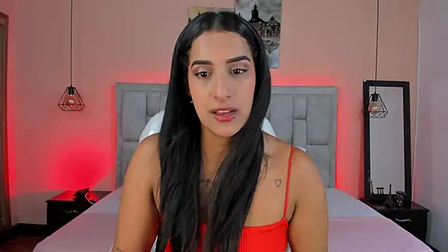 Snapshot of Stefhanyblow chatting on 12-11-24, 09:55 Stefhanyblow online show from 12-11-24, 09:55