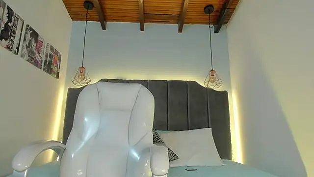 Snapshot of Stefhanyblow chatting on 02-23-25, 07:22 Stefhanyblow online show from 02-23-25, 07:22