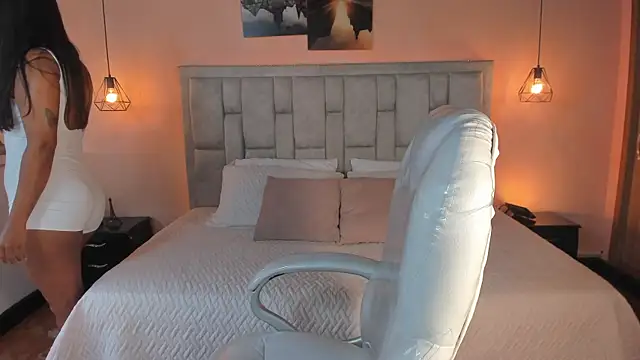 Snapshot of Stefhanyblow chatting on 09-15-25, 10:10 Stefhanyblow online show from 09-15-25, 10:10