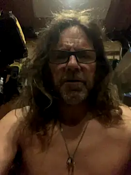 Snapshot of Likewise chatting on 10-06-25, 03:42 Likewise online show from 10-06-25, 03:42