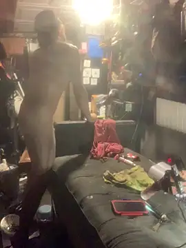 Snapshot of Likewise chatting on 02-04-26, 04:46 Likewise online show from 02-04-26, 04:46