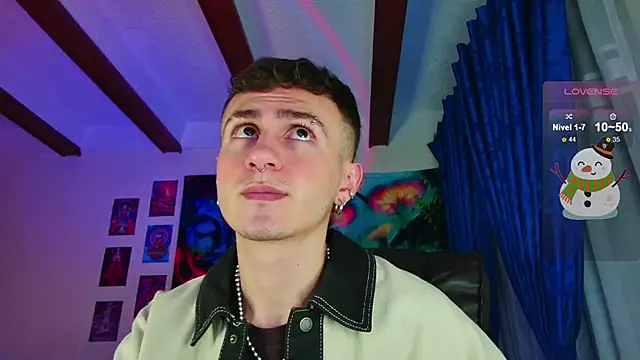 Snapshot of dimitri-bilak chatting on 12-17-24, 11:27 dimitri-bilak online show from 12-17-24, 11:27