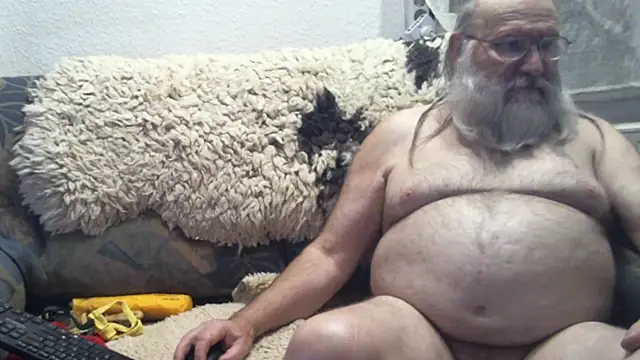 SexySantaC online show from 10-19-25, 08:09