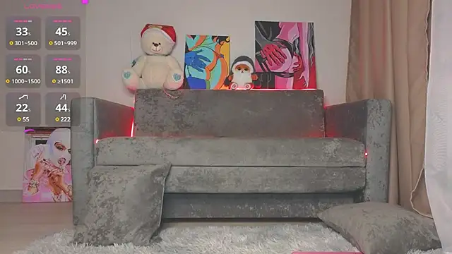 EmelyBenz online show from 01-11-25, 03:02