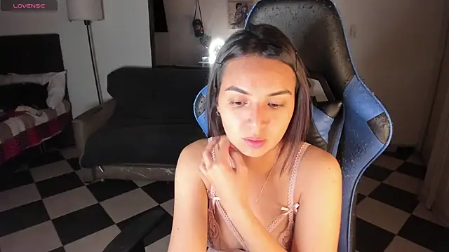 Miss Nicole online show from 03-16-25, 02:10