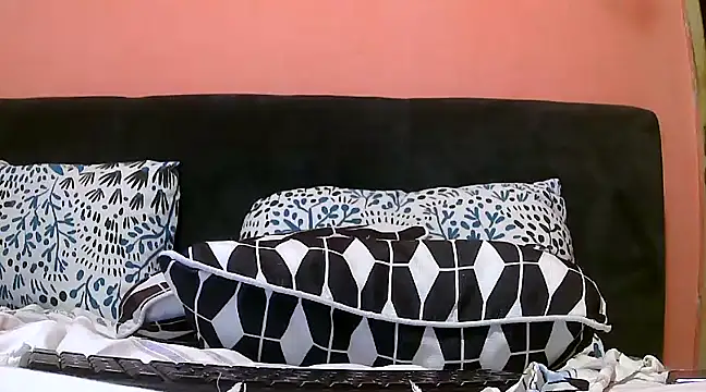 Snapshot of Drama-gal chatting on 03-18-25, 12:03 Drama-gal online show from 03-18-25, 12:03