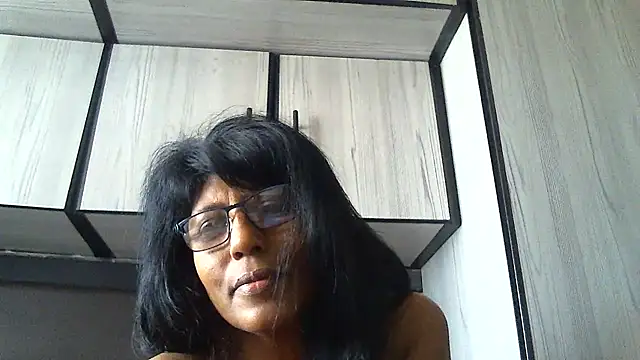 Snapshot of MsAttitude chatting on 12-02-24, 12:40 MsAttitude online show from 12-02-24, 12:40