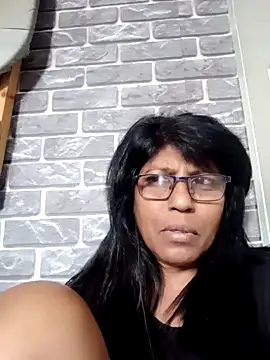 Snapshot of MsAttitude chatting on 12-14-24, 08:13 MsAttitude online show from 12-14-24, 08:13