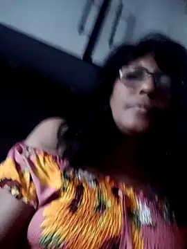 Snapshot of MsAttitude chatting on 12-25-24, 01:41 MsAttitude online show from 12-25-24, 01:41