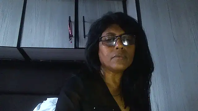 Snapshot of MsAttitude chatting on 01-10-25, 02:55 MsAttitude online show from 01-10-25, 02:55