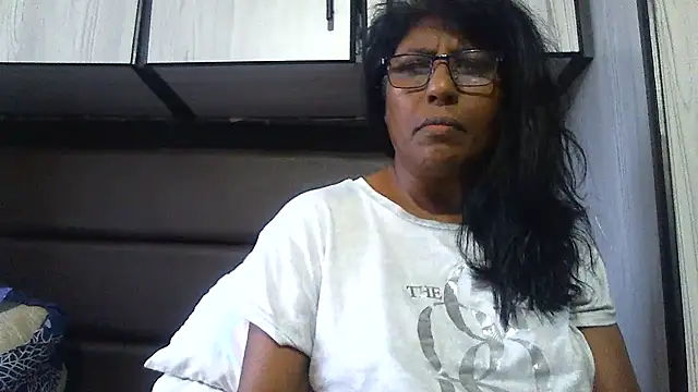 Snapshot of MsAttitude chatting on 02-09-25, 11:36 MsAttitude online show from 02-09-25, 11:36