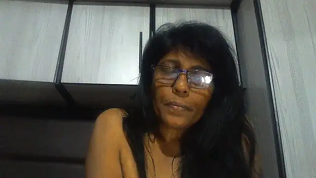 Snapshot of MsAttitude chatting on 03-07-25, 04:44 MsAttitude online show from 03-07-25, 04:44
