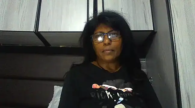Snapshot of MsAttitude chatting on 03-10-25, 07:07 MsAttitude online show from 03-10-25, 07:07